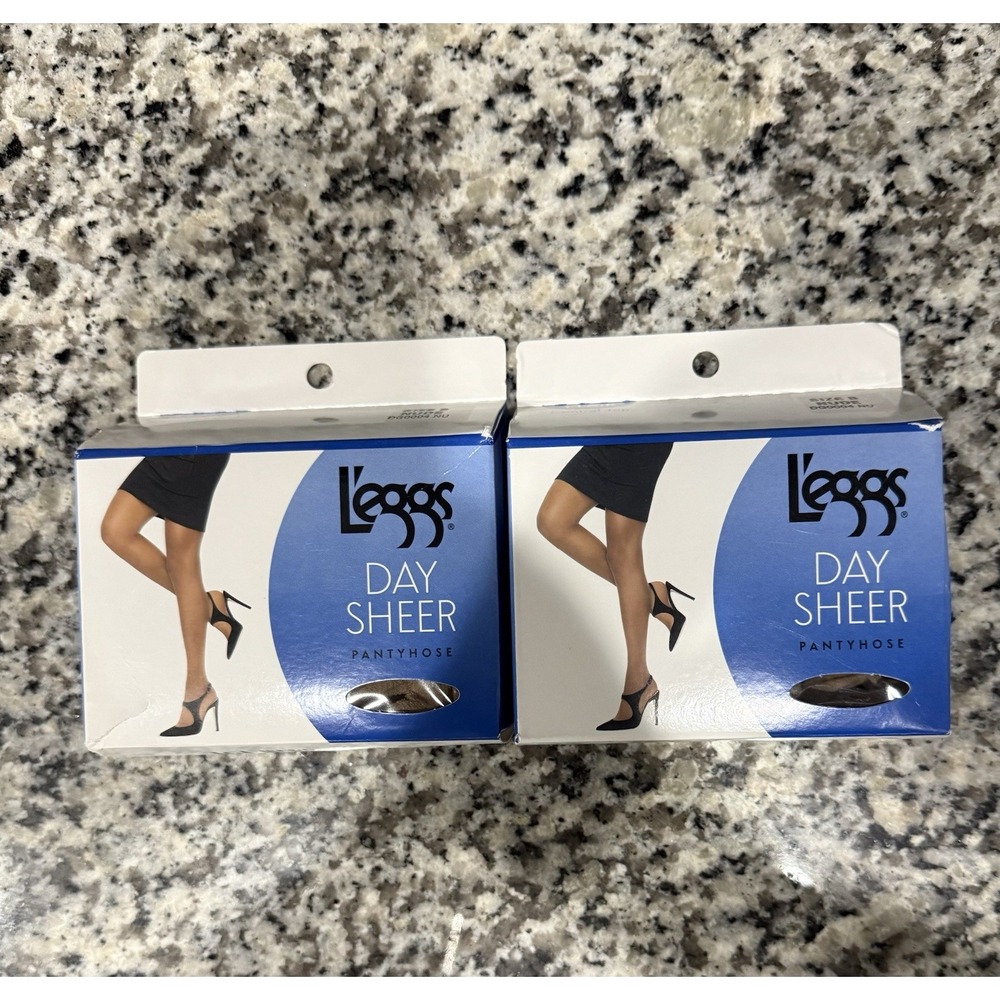 L'eggs Day Sheer Nude Control Top Size B  Pantyhose lot of 2